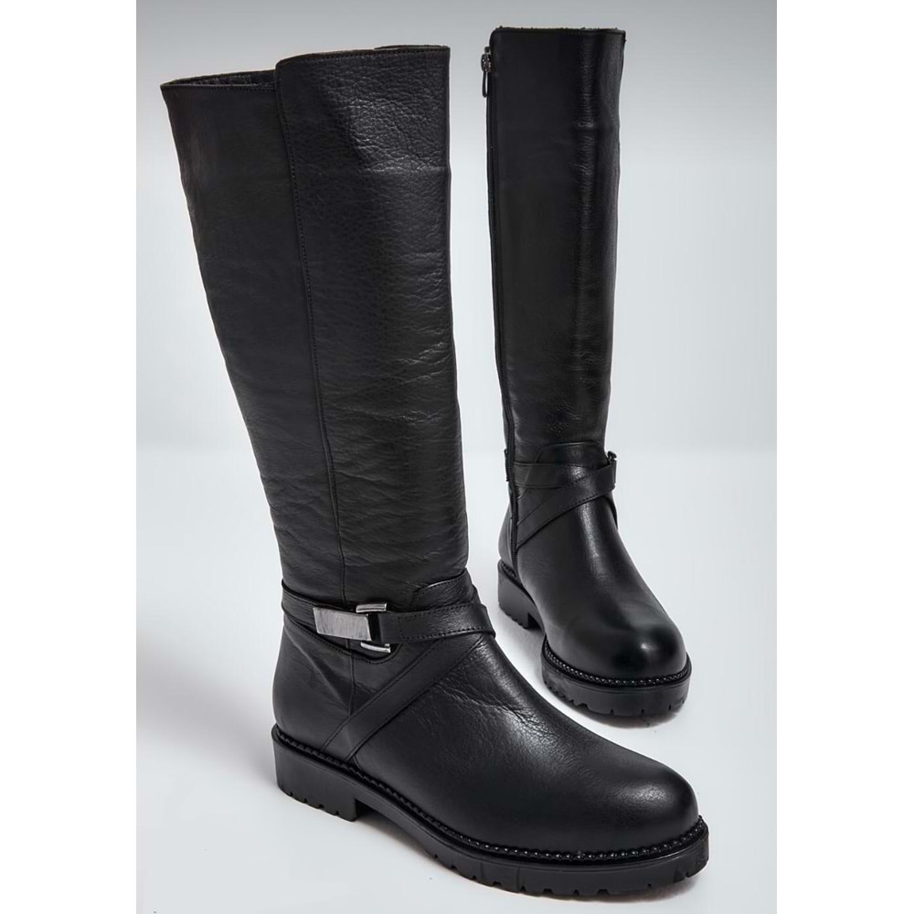 Ayakdaş Tokalı Düz Deri Kadın Çizme