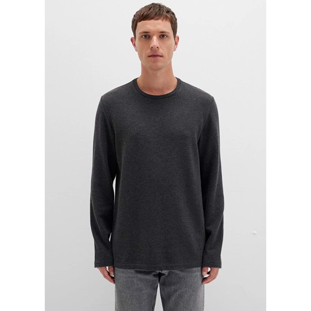 Mavi 064622-26834 Uzun Kollu Dokulu Tişört Erkek T-Shirt