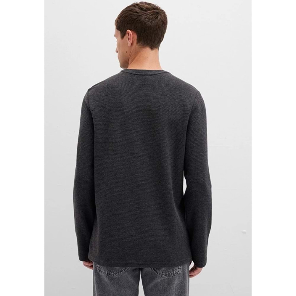 Mavi 064622-26834 Uzun Kollu Dokulu Tişört Erkek T-Shirt