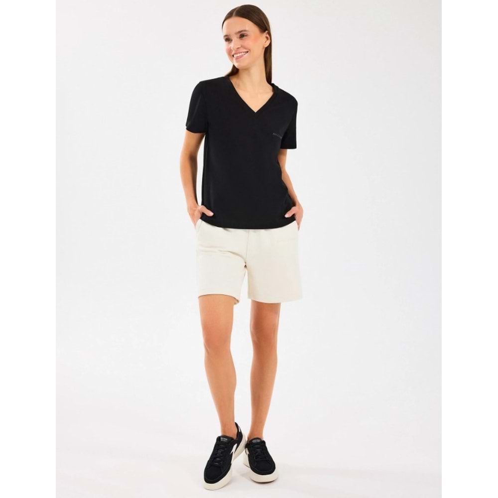 Skechers W Essential 5 Inch Sweat Short S2510035-102 Kadın Şort