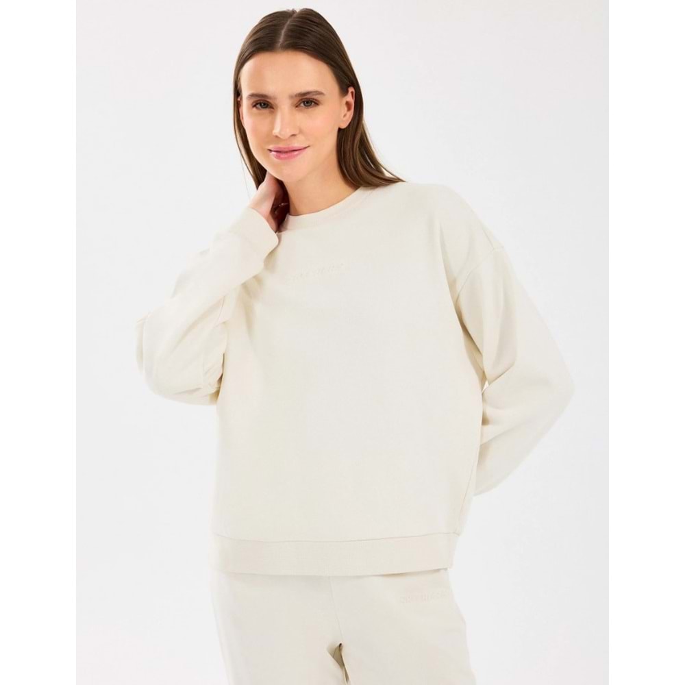 Skechers W Essential Crew Neck S242109-102 Sweatshirt Kadın Sweatshirt