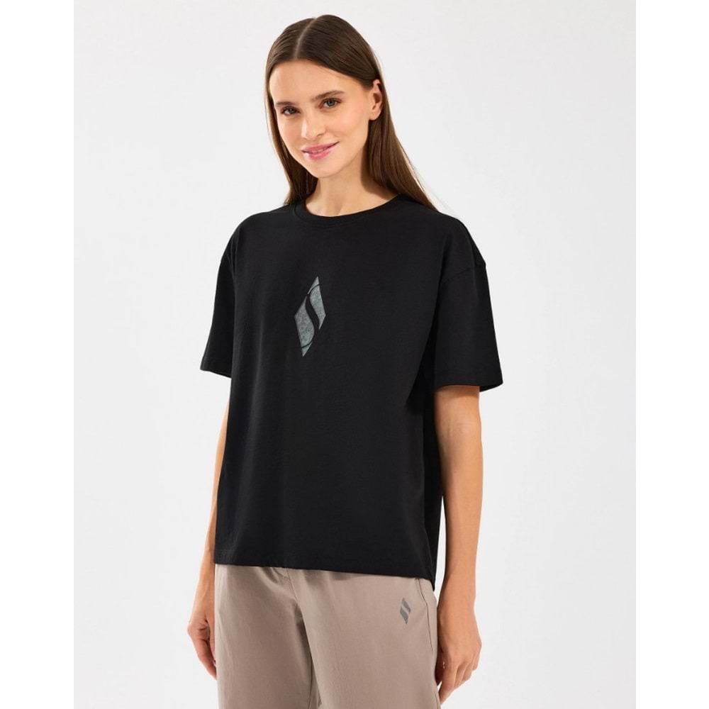 Skechers W Graphic Tee Loose Fit T-Shirt S2510311-001 Kadın Tişört
