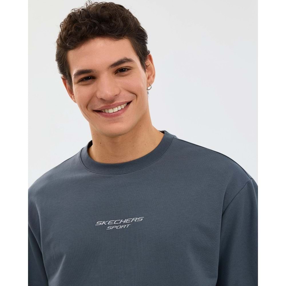 Skechers S231094-3998 M Graphic Tee Reflect Logo Oversize T-Shirt Erkek Tişort