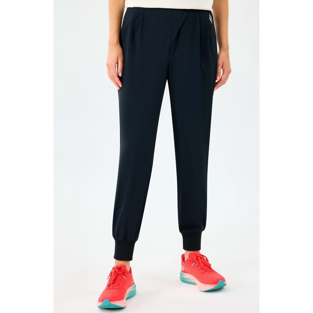Skechers S211078-3817 W Micro Pant Kadın Eşofman Altı