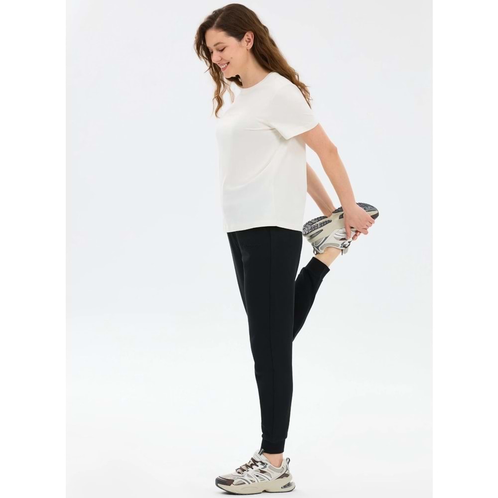 Skechers S2510029-3855 W Essential Crewneck T-Shirt Kadın Tişört