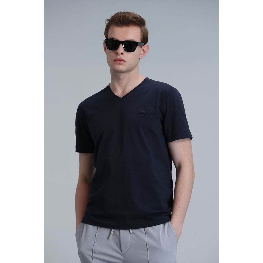 Lufian 111020224 Tuna V Yaka Modern Grafik T- Shirt Erkek Tişort