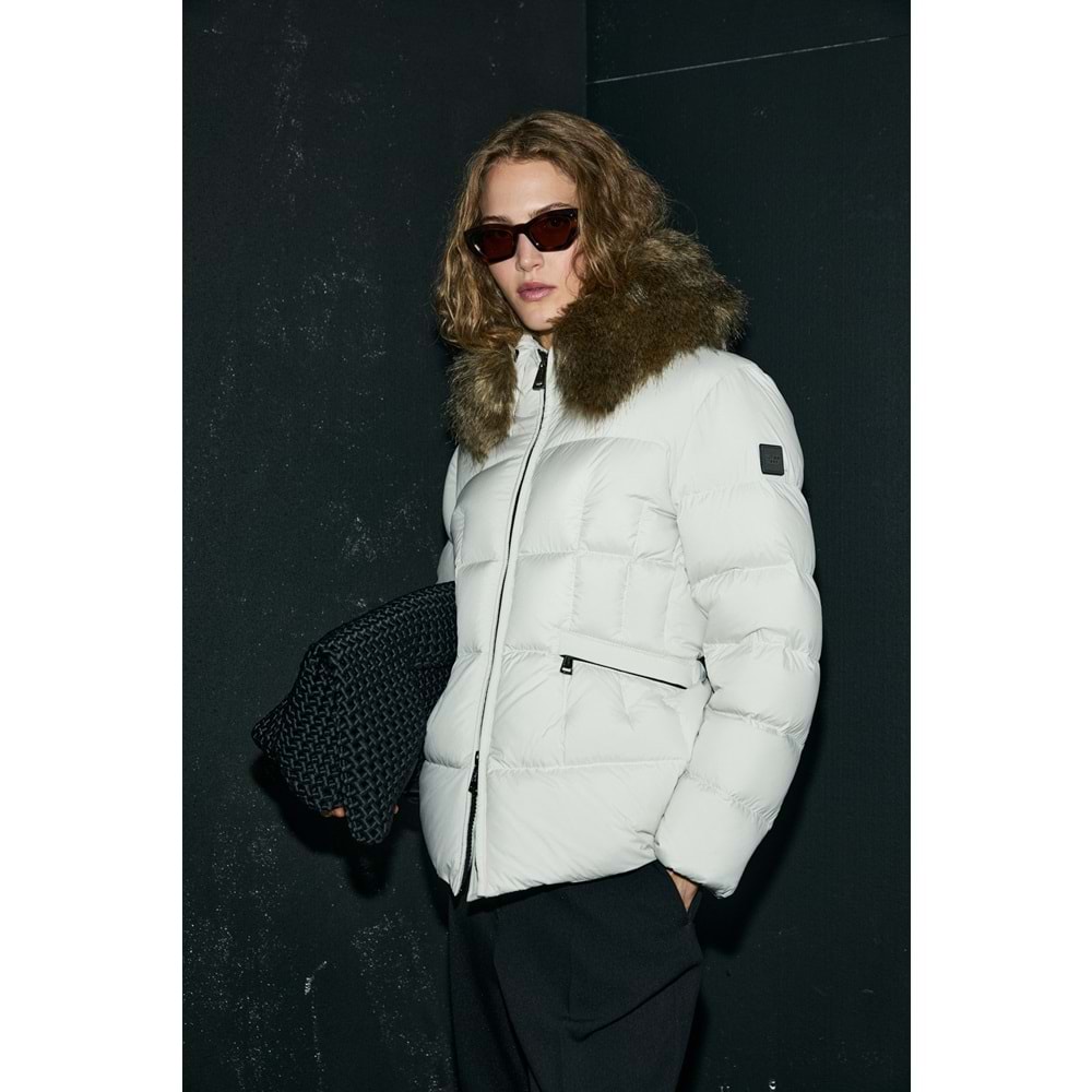 Lufian 122120042 Klemantın Kaz Tüyü Kadın Mont