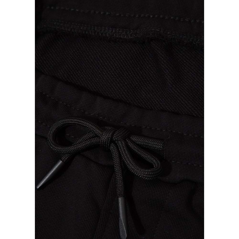 Mavi M0410165-900 Basic Erkek Şort