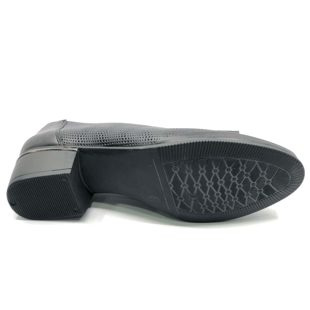 Venüs Mockin Hakiki Deri Kurdela Detaylı Kadın Topuklu Ayakkabı