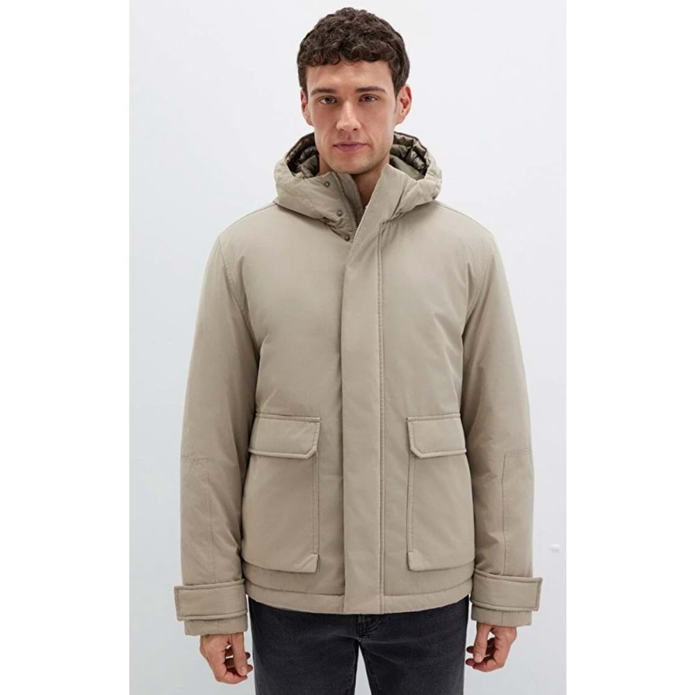 Mavi 0110657-70355 Cep Detaylı Kapüşonlu Erkek Mont