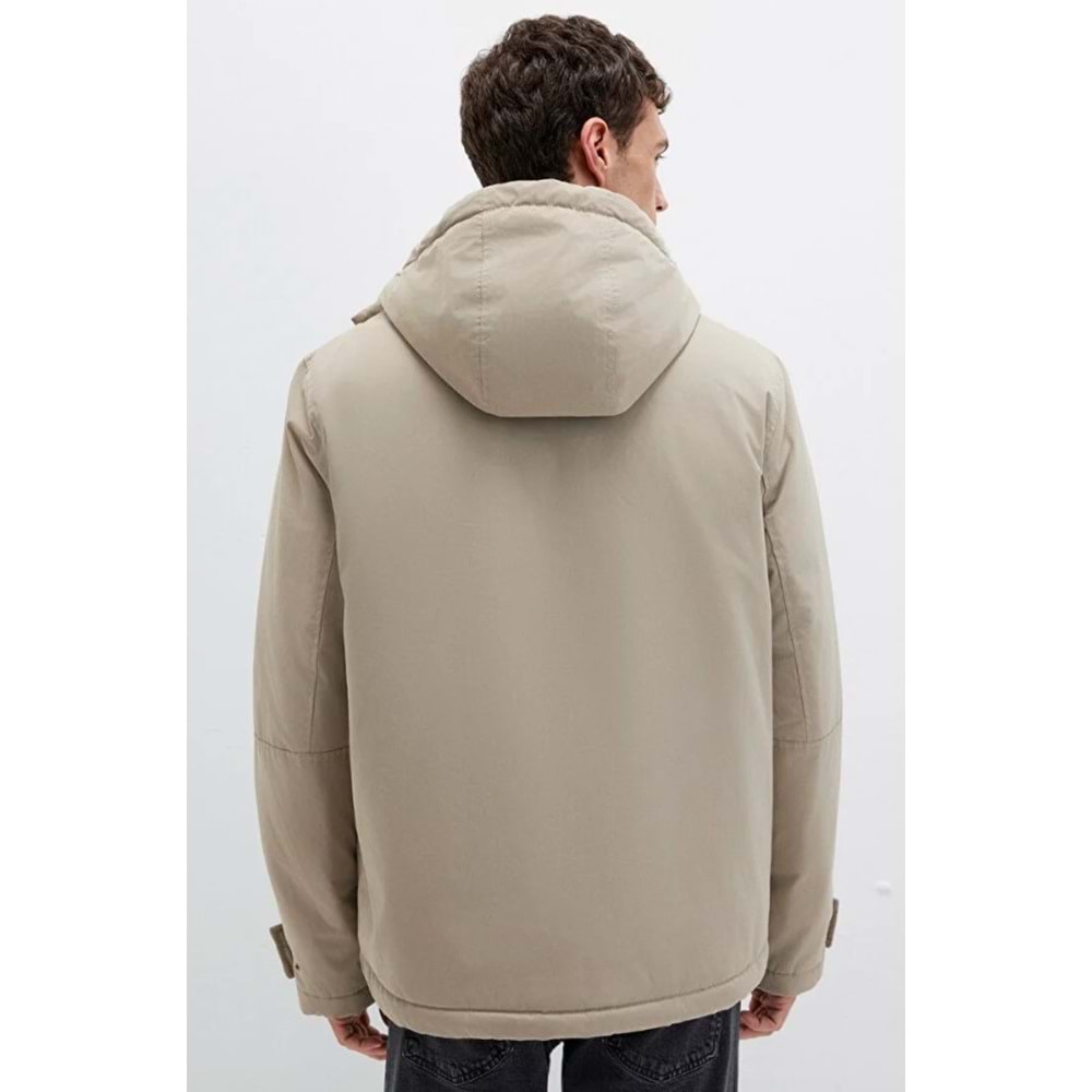 Mavi 0110657-70355 Cep Detaylı Kapüşonlu Erkek Mont