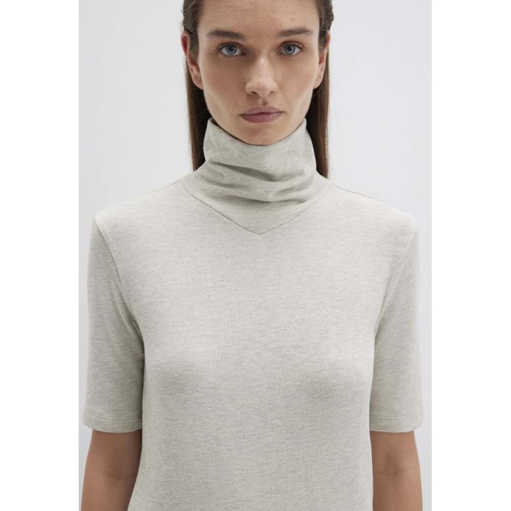 Mavi M1613613-82127 Kısa Kollu Kazak Balıkçı Yaka T-Shirt Kadın Tişört