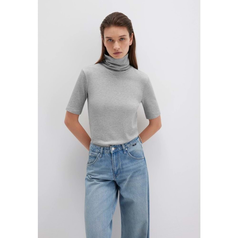 Mavi M1613613-87829 Kısa Kollu Kazak Balıkçı Yaka T-Shirt Kadın Tişört