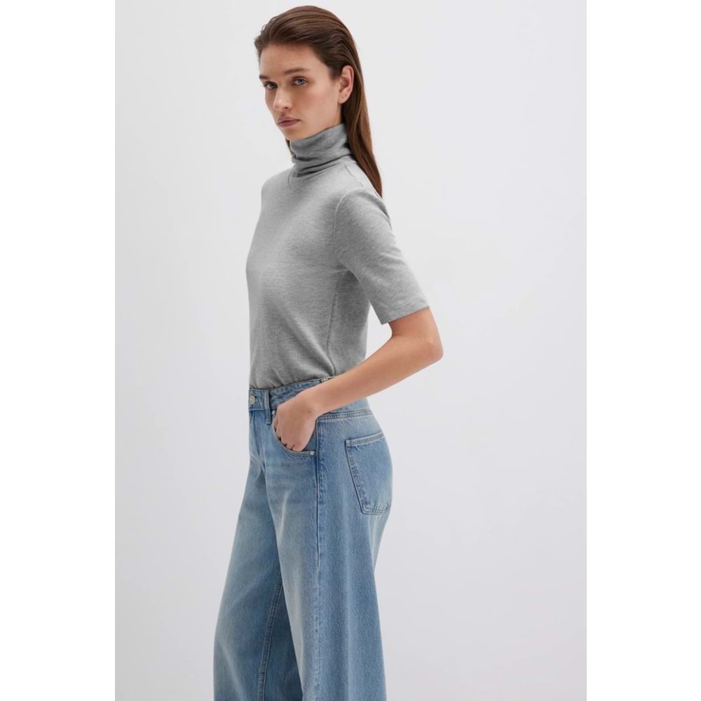 Mavi M1613613-87829 Kısa Kollu Kazak Balıkçı Yaka T-Shirt Kadın Tişört