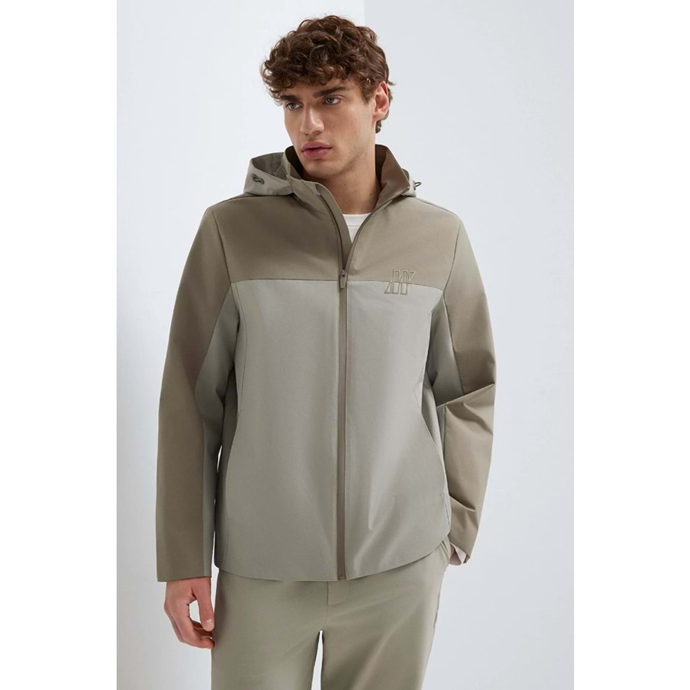 Mavi M0110792-70154 Su İtici Kapüşonlu Erkek Mont