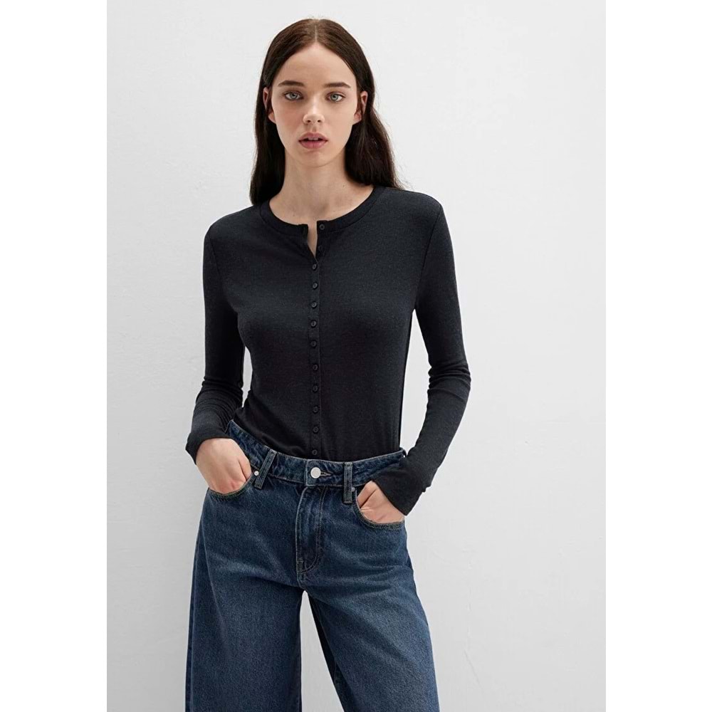 Mavi M1613652-80022 Düğme Detaylı Siyah Uzun Kollu T-Shirt Kadın Tişört