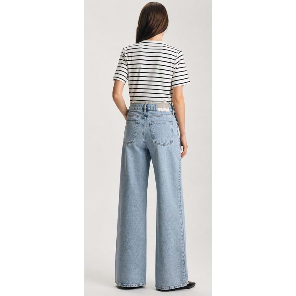 Mavi M1012626-A4176 Wendy Bol Kesim Düz Paça Jean Kadın Kot Pantolon