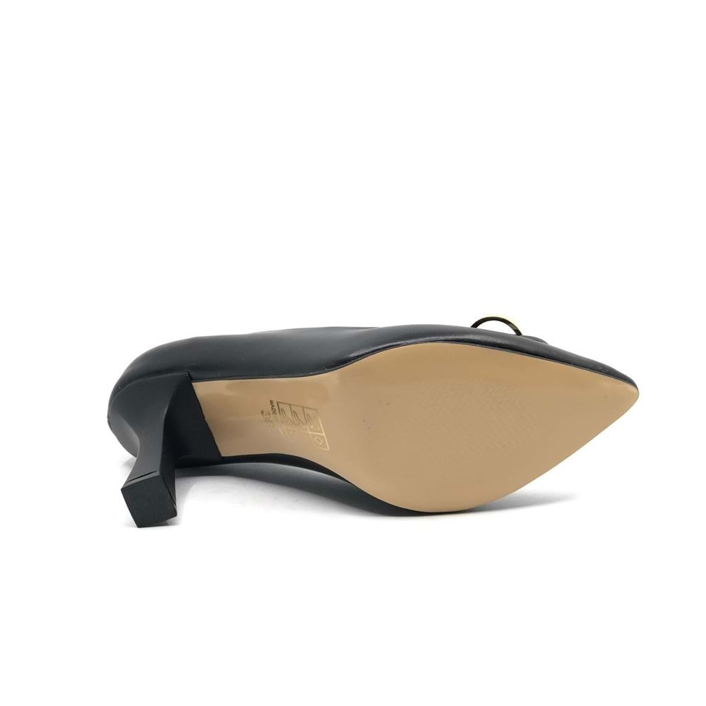 Feles Toka Detaylı Stiletto Kadın Topuklu Ayakkabı