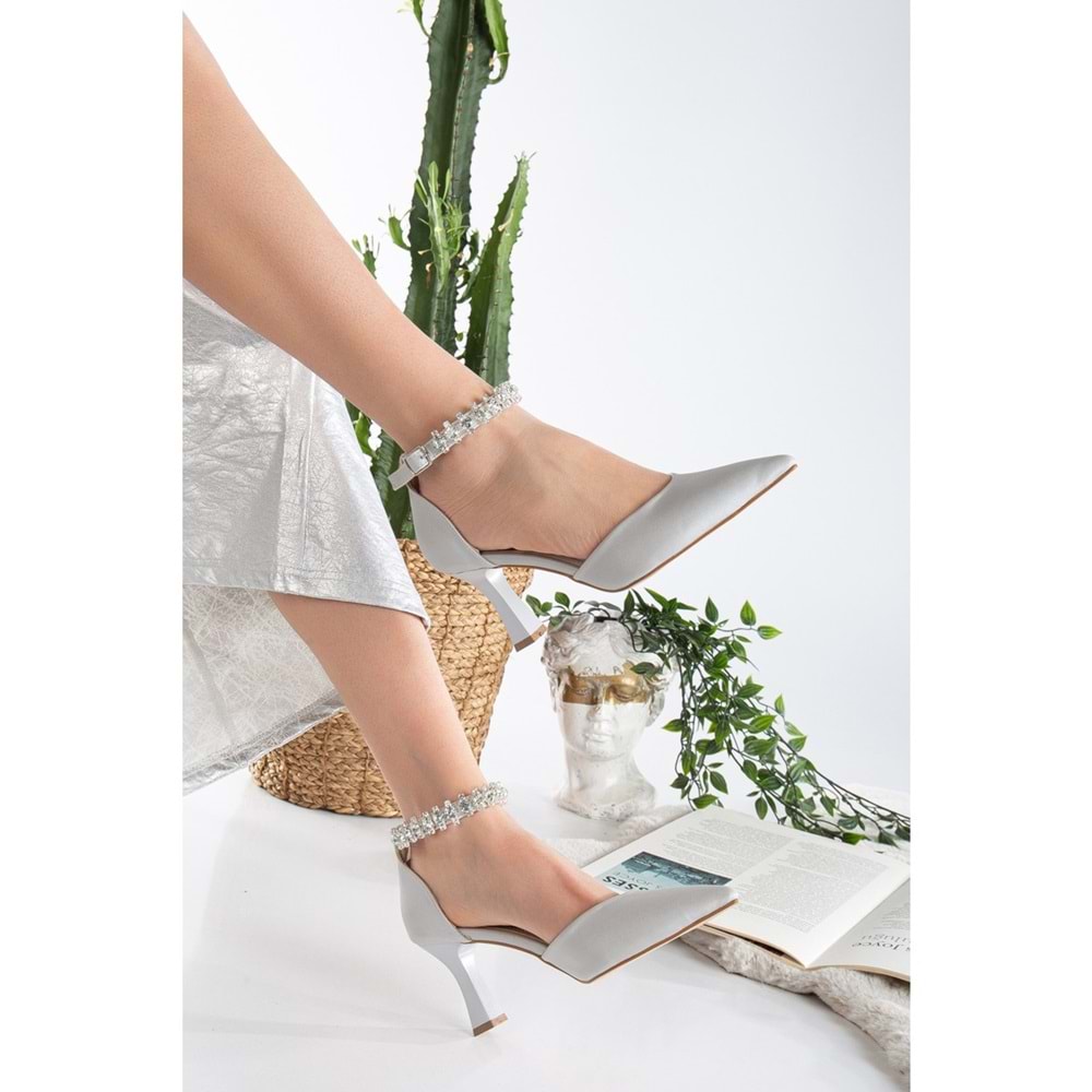 Seribo Bilek Taş Detaylı Arkası Açık Stiletto Kadın Topuklu Ayakkabı