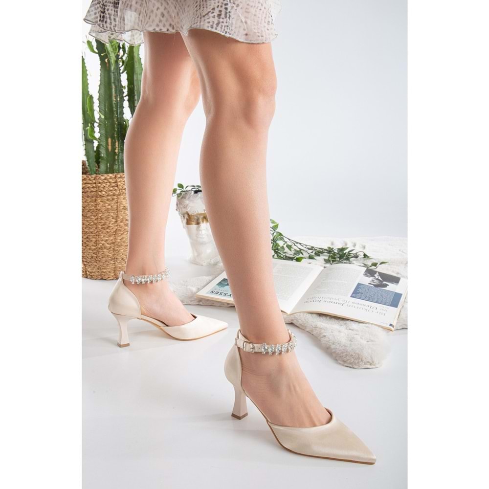 Seribo Bilek Taş Detaylı Arkası Açık Stiletto Kadın Topuklu Ayakkabı