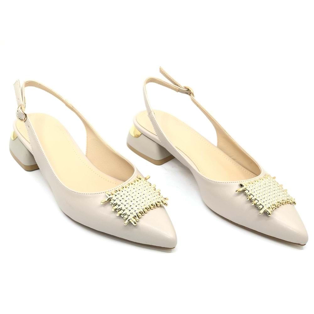 Feles Toka Detaylı Kısa Topuklu Arkası Açık Kadın Babet Ayakkabı