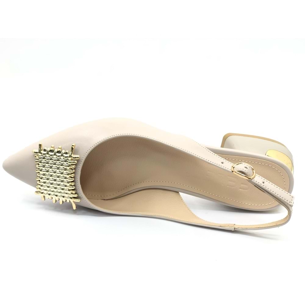 Feles Toka Detaylı Kısa Topuklu Arkası Açık Kadın Babet Ayakkabı