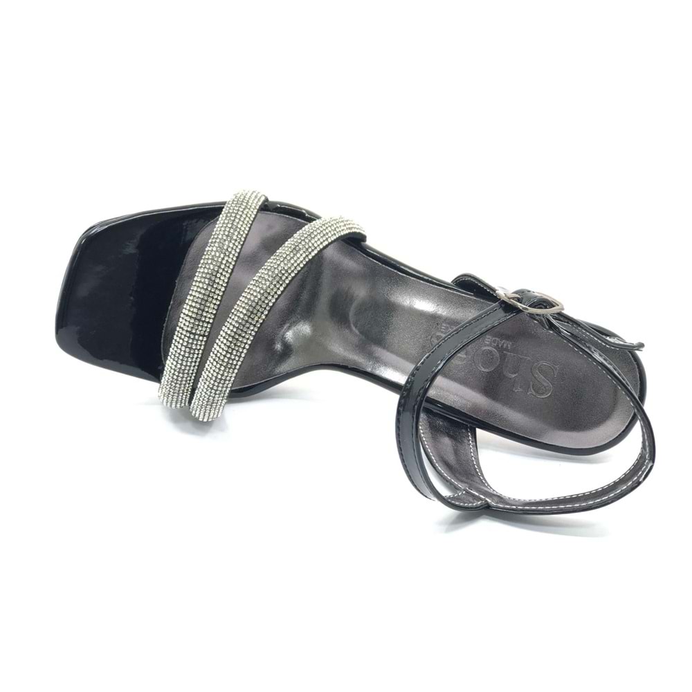 İremsu Kalın Şerit Taş Detaylı 8 cm Şeffaf Topuklu İnce Platform Kadın Abiye Ayakkabı