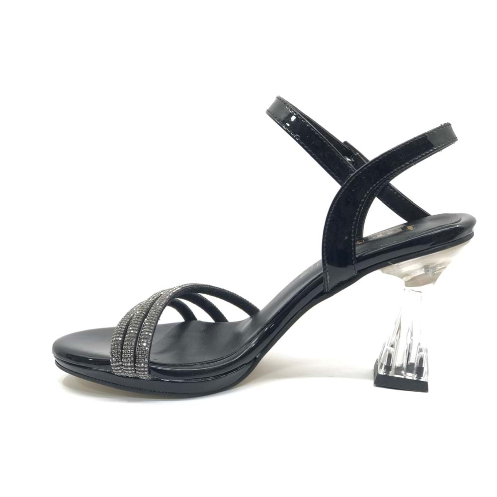 İremsu Üç Şerit Şerit Taş Detaylı 8 cm Şeffaf Topuklu İnce Platform Kadın Abiye Ayakkabı