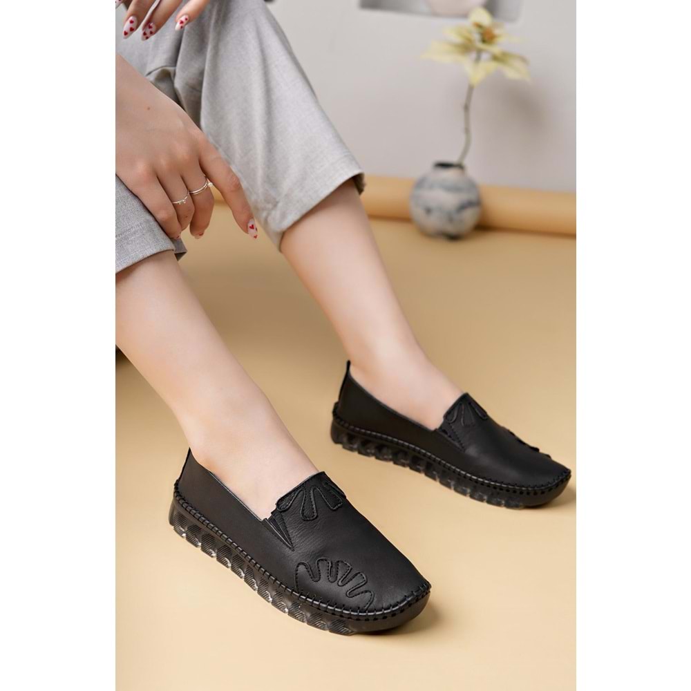 Ayakdaş Saraç Detaylı Hakiki Deri Kadın Babet Ayakkabı