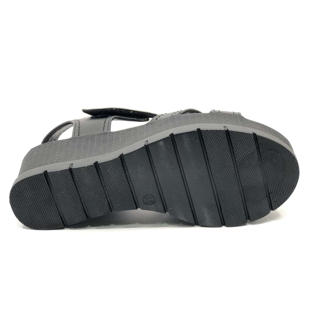 Ayakdaş 1017 Kadın Dolgu Taban Sandalet