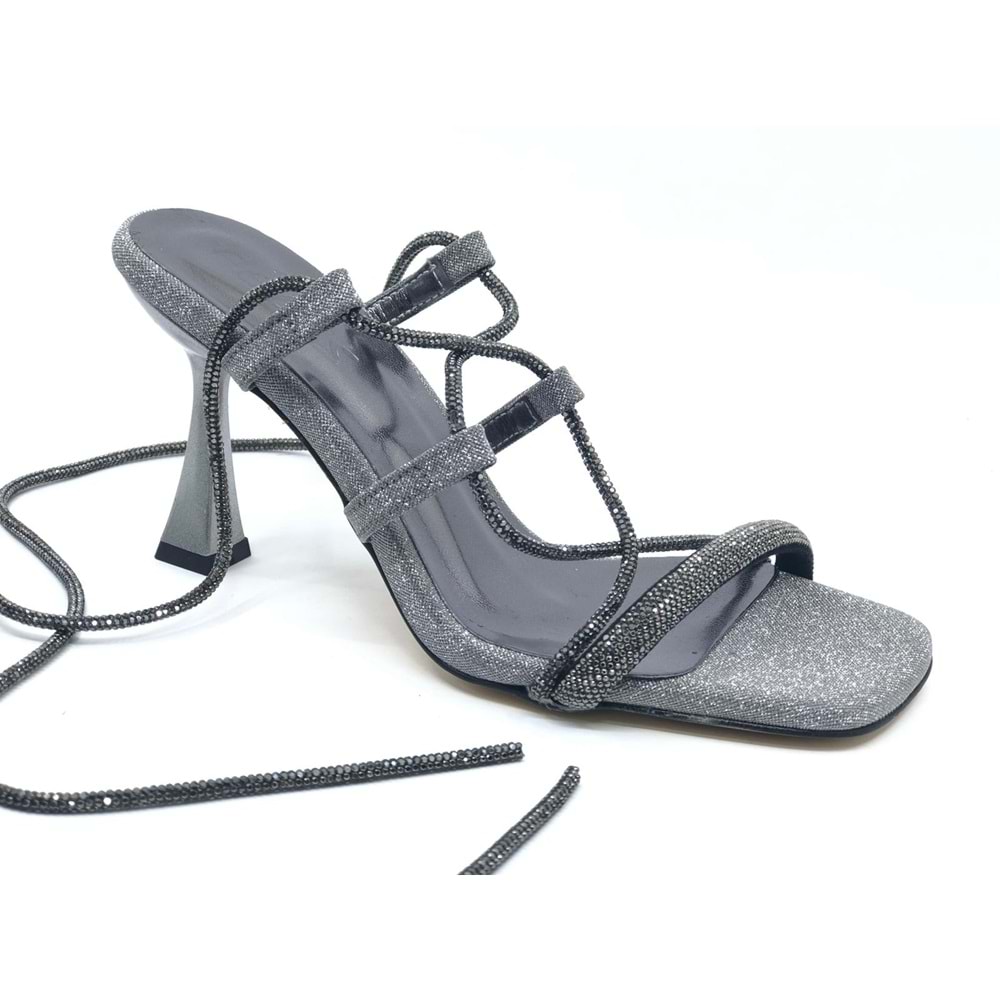 Feles Bilekten Bağlamalı Taş Detaylı Topuklu Kadın Abiye Ayakkabı