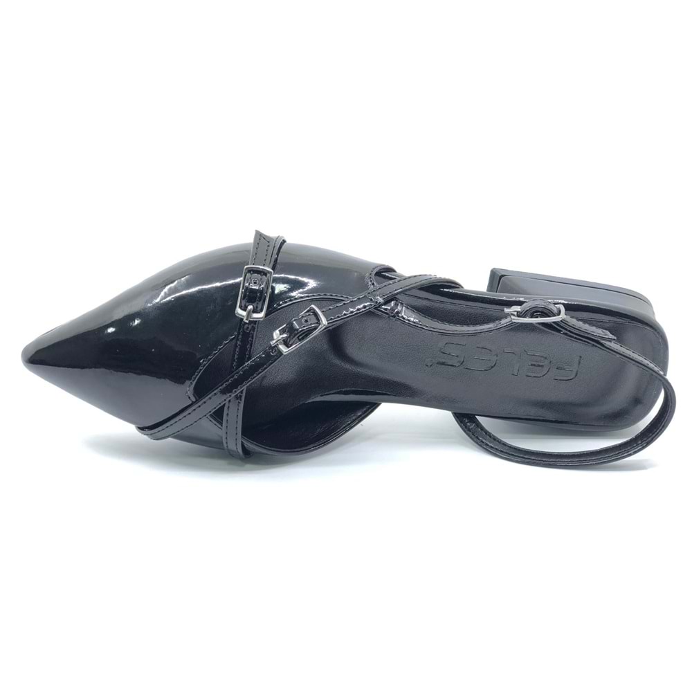 Feles Toka Detaylı Kısa Topuklu Arkası Açık Kadın Babet Ayakkabı