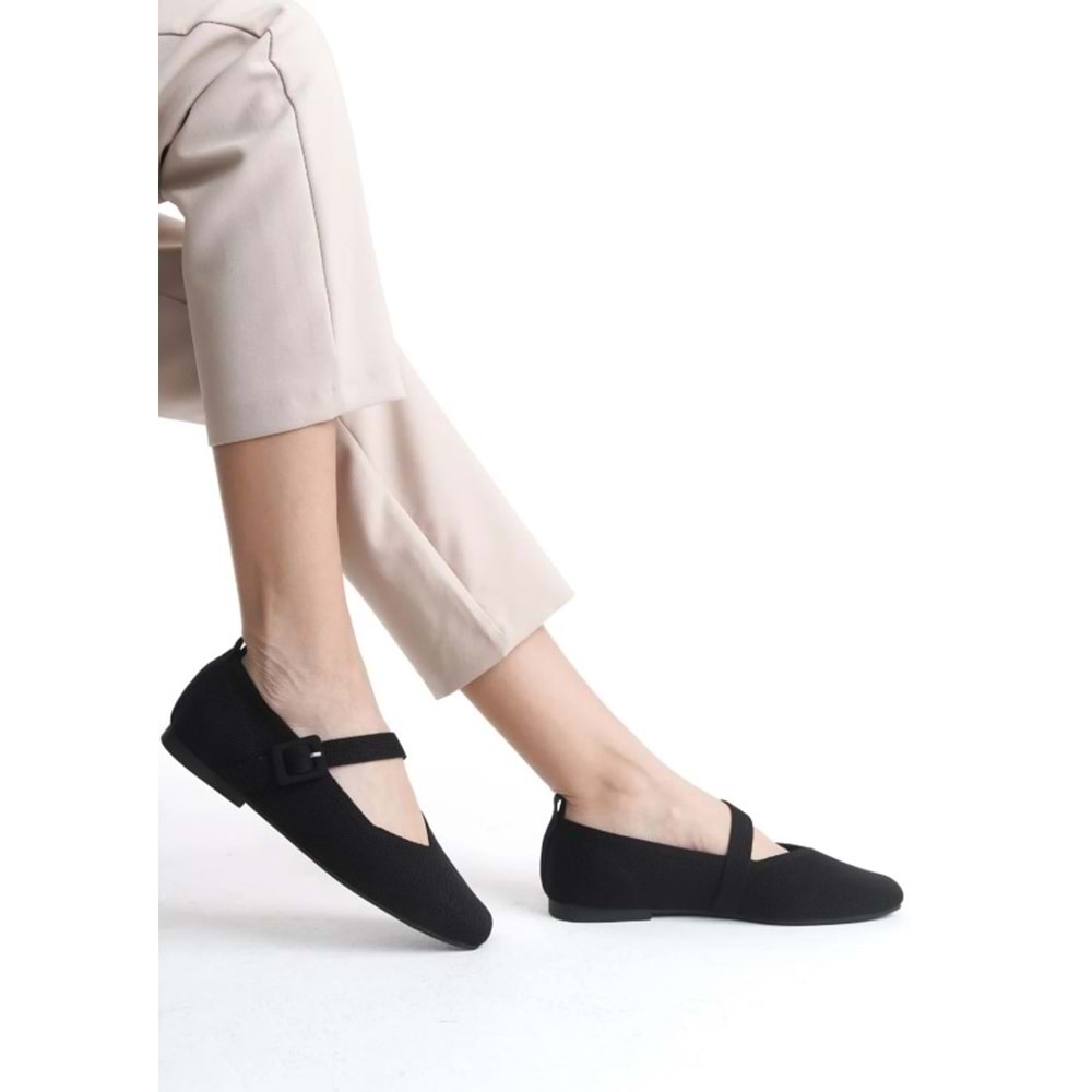 Feles Küt Burun Kemer Detaylı Kadın Babet Ayakkabı