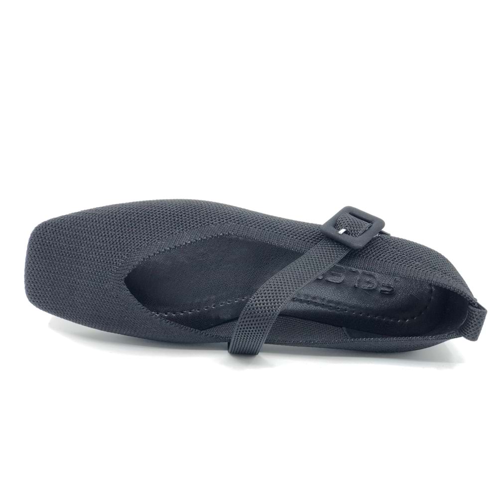 Feles Küt Burun Kemer Detaylı Kadın Babet Ayakkabı