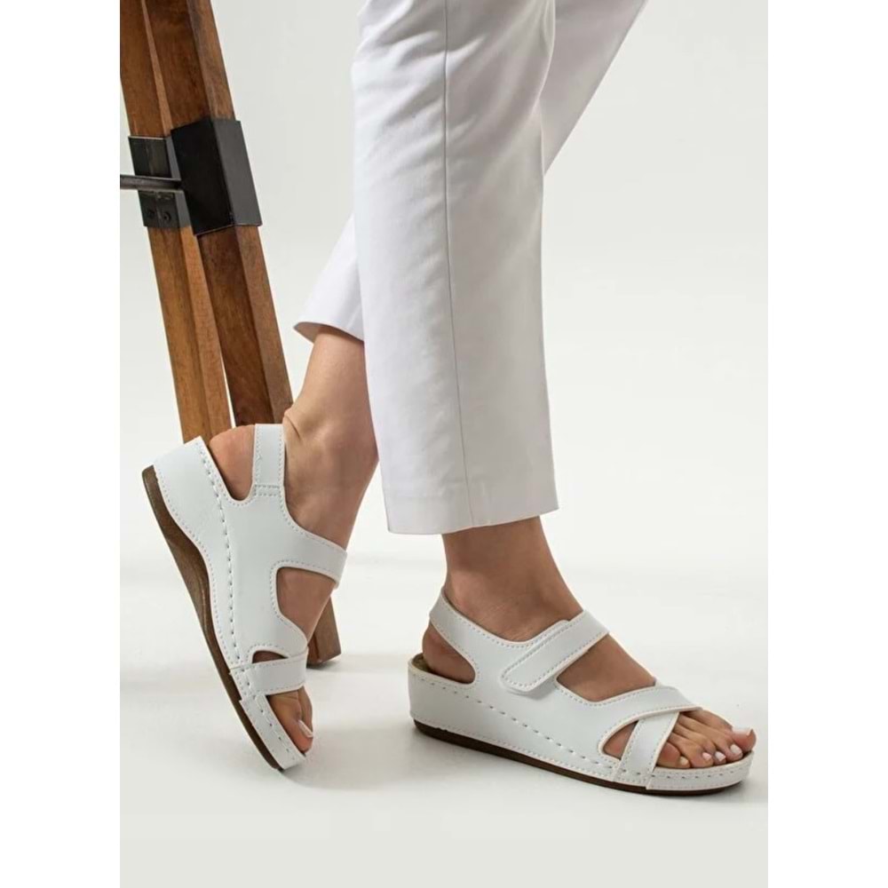 Aryan 09-984 D.r Tavsiyeli Ortapedik Kadın Sandalet