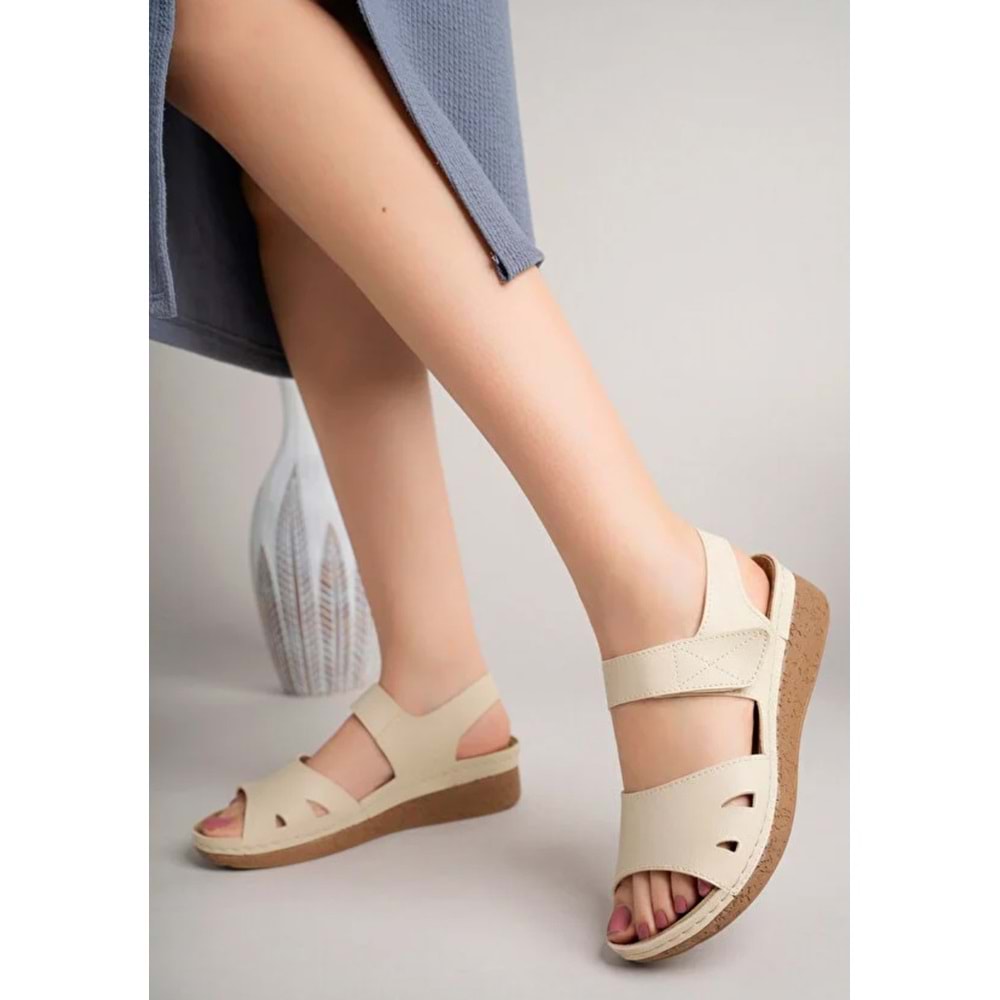 Aryan 101-990 D.r Tavsiyeli Ortapedik Kadın Sandalet