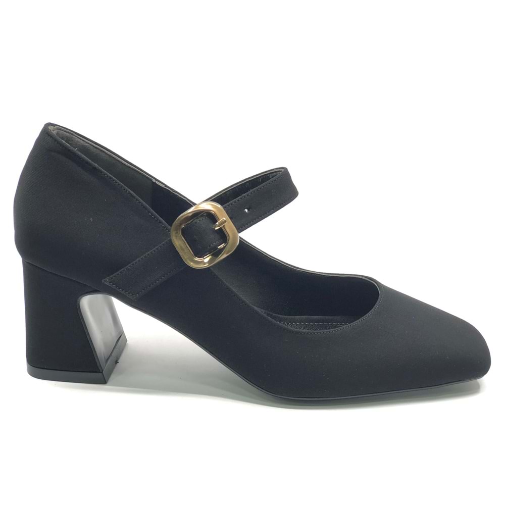 Feles Baretli Detaylı Küt Burun Topuklu Kadın Ayakkabı