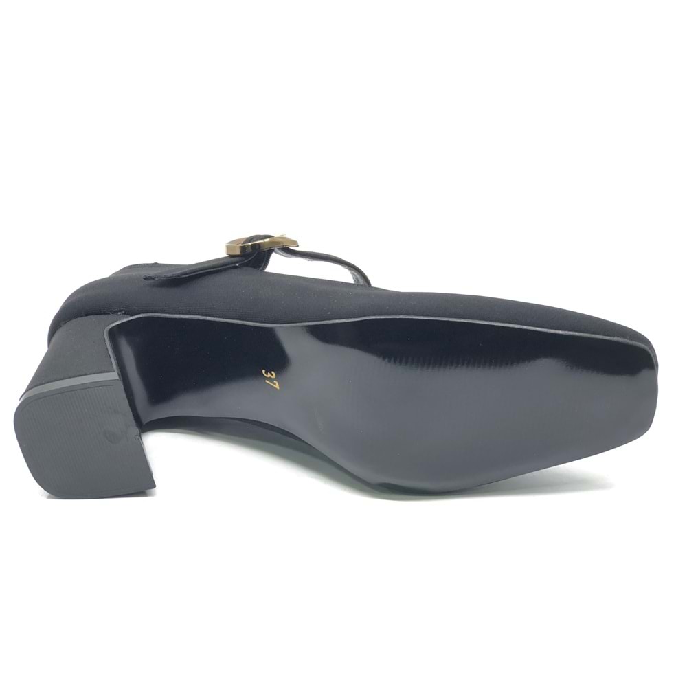 Feles Baretli Detaylı Küt Burun Topuklu Kadın Ayakkabı