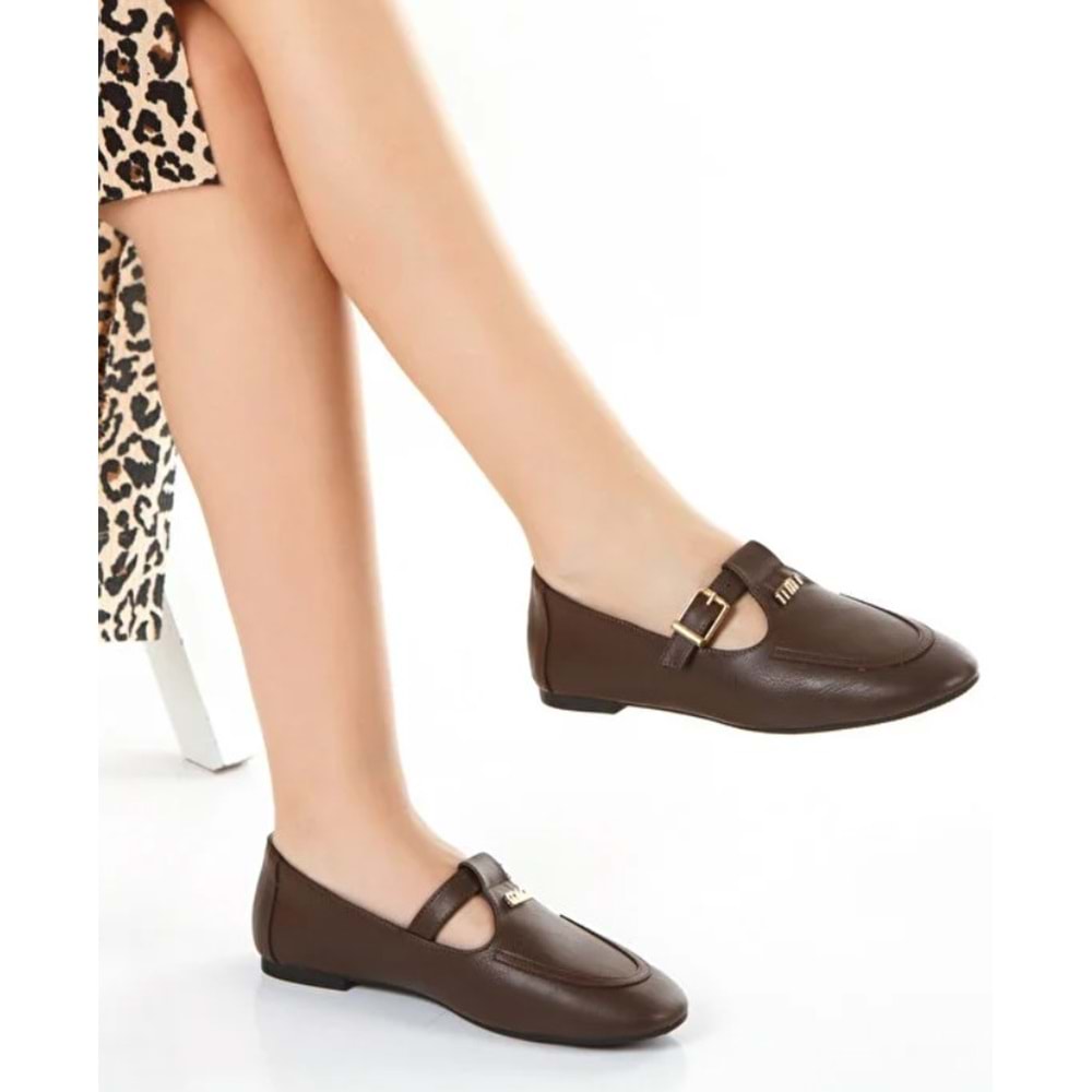 Feles Kemer Detaylı Kadın Babet Ayakkabı