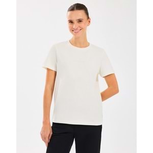 Skechers W Essential Crewneck T-shirt S2510029-102 Kadın Tişört