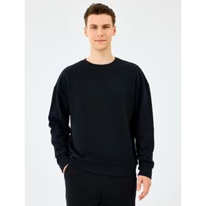 Skechers M Essential Crewneck Sweatshirt S2610015-3817 Erkek Sweatshirt