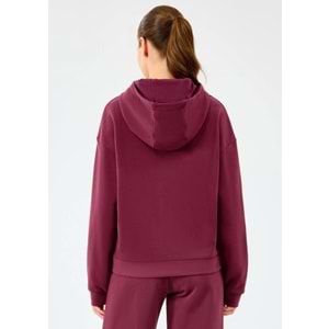 Skechers W Essential Hoodie Sweatshirt S2610013-3877 Kadın Kapüşonlu Sweatshirt