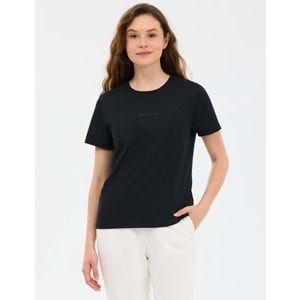 Skechers S2510029-3817 W Essential Crewneck T-Shirt Kadın Tişört