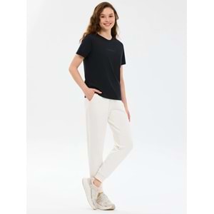 Skechers S2510029-3817 W Essential Crewneck T-Shirt Kadın Tişört