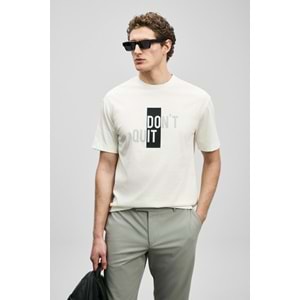 Lufian 111020285 Carl Modern Grafik T- Shirt Tişört Erkek Tişort