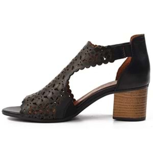 Venüs Cabir Hakiki Deri Comfort Ortopedik Kadın Sandalet