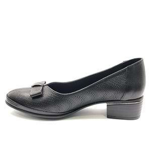 Venüs Mockin Hakiki Deri Kurdela Detaylı Kadın Topuklu Ayakkabı