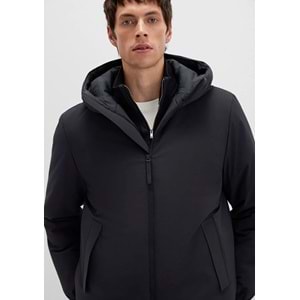 Mavi 0110617-71379 Kapüşonlu Erkek Mont