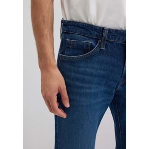 Mavi M0042290387 Jake Classic Denim Koyu Mavi Jean Pantolon Erkek Kot Pantolon