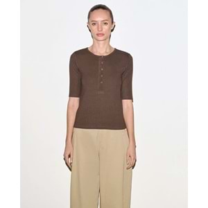 Mavi M1613852-71603 Düğme Detaylı T-Shirt Kadın Tişört